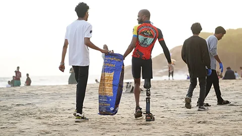 The beach clean-up and awareness campaign held at Kovalam - Image 13